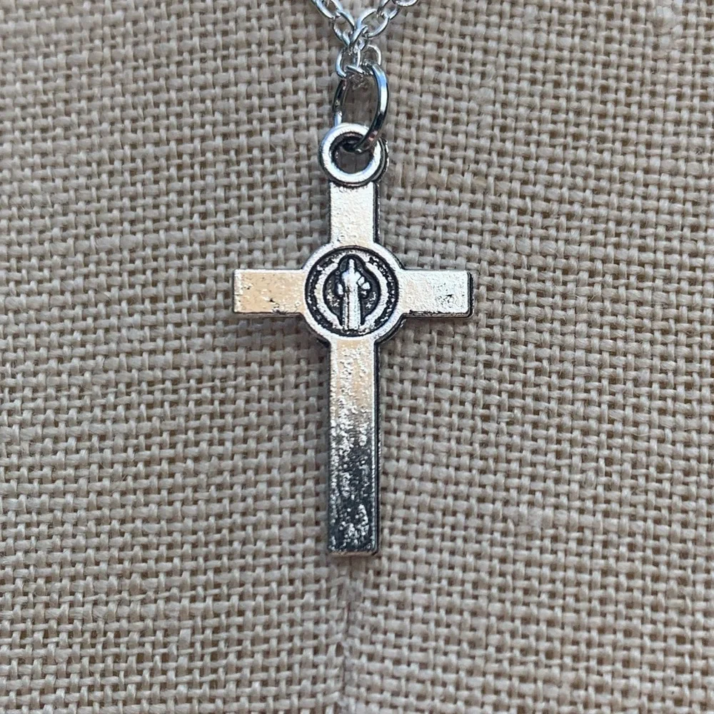 NWT Sterling Silver Plated Chain & Crucifix Alloy Metal Charm Necklace - Picture 12 of 14